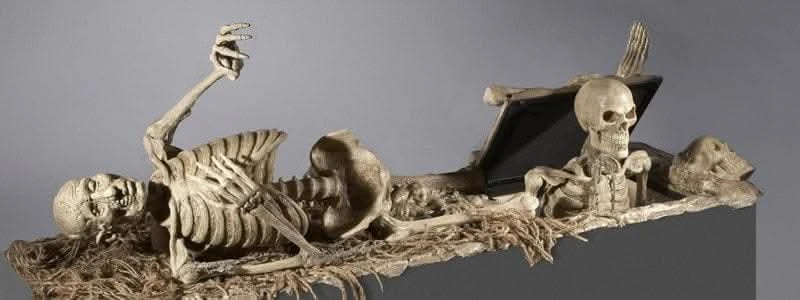 "Corpse Reacher/Trap Door Popper Combo" Skeleton Halloween Animatronic 2 "Corpse Reacher/Trap Door Popper Combo" Skeleton Halloween Animatronic - Image 2