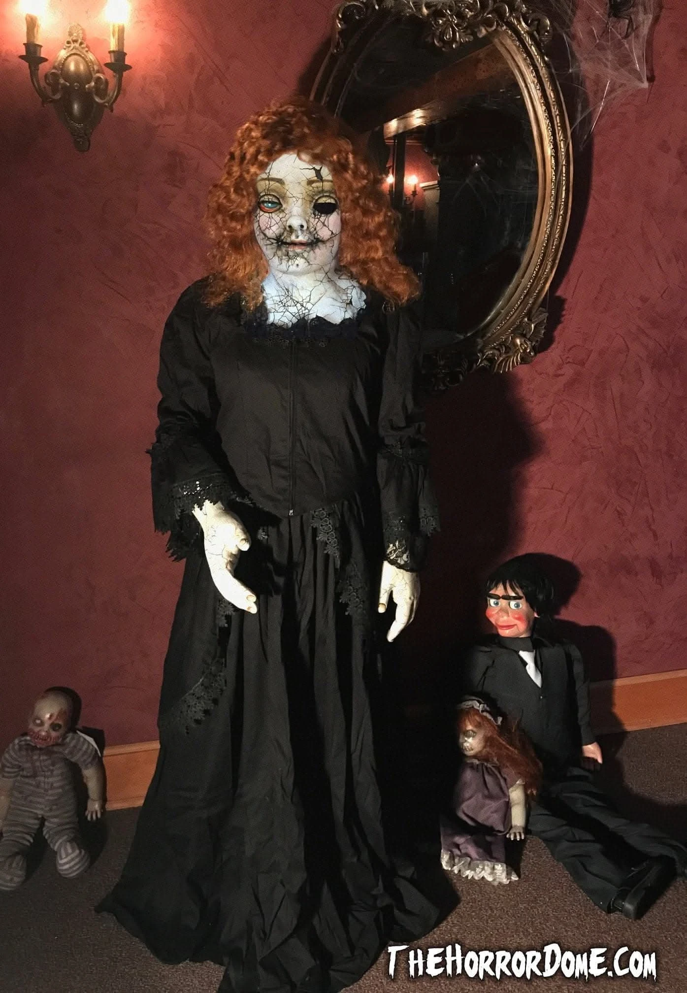 "Cracked Porcelain Doll" HD Studios Pro Costume 4 "Cracked Porcelain Doll" HD Studios Pro Costume - Image 4