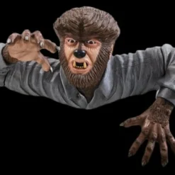 "Grave Walker - The Wolf Man" Graveyard Halloween Prop