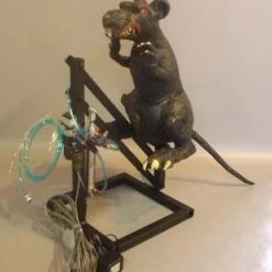 "Pop Up Spitting Rat" Halloween Animatronic