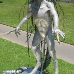 "Twilight Zone - Gremlin" Movie Replica Professional Halloween Prop